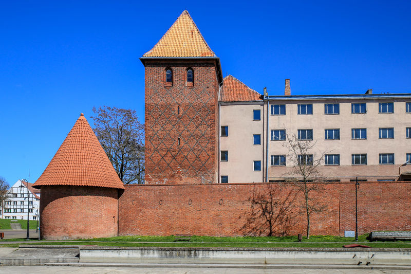 !Widok na wieżę Klesza (część Muzeum Ziemi Braniewskiej) - Braniewo