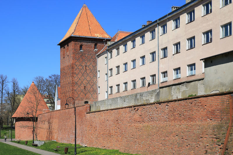 !Widok na wieżę Klesza (część Muzeum Ziemi Braniewskiej) - Braniewo