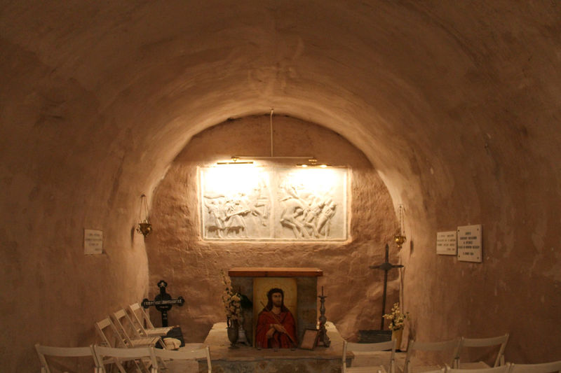 !Krypta przy kościele Franków w Nauplion (Peloponez, Grecja)