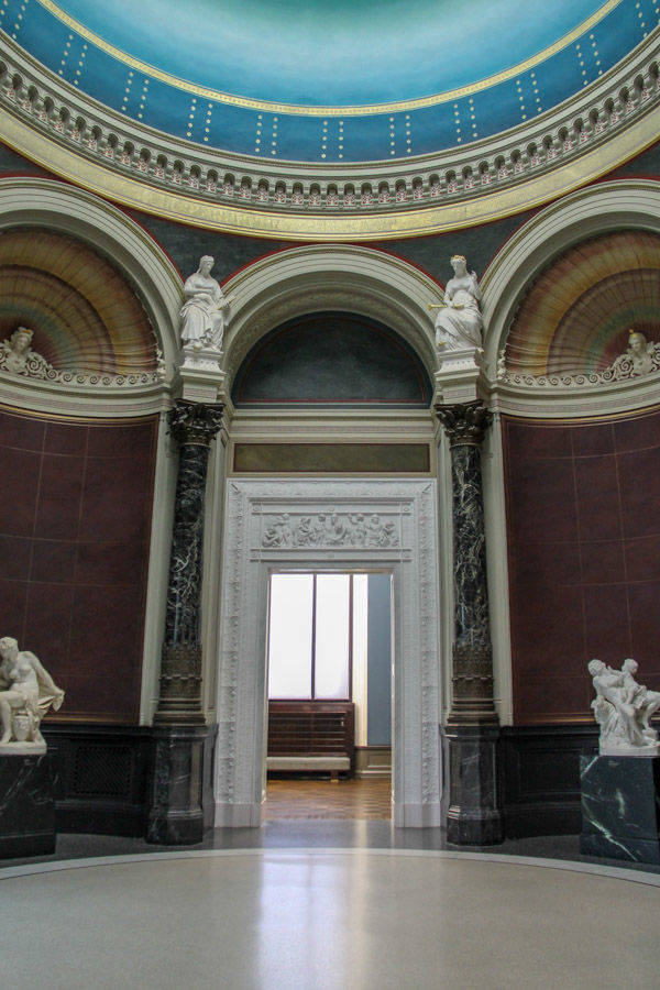 Stara Galeria Narodowa (Alte Nationalgalerie) - Wyspa Muzeów w Berlinie