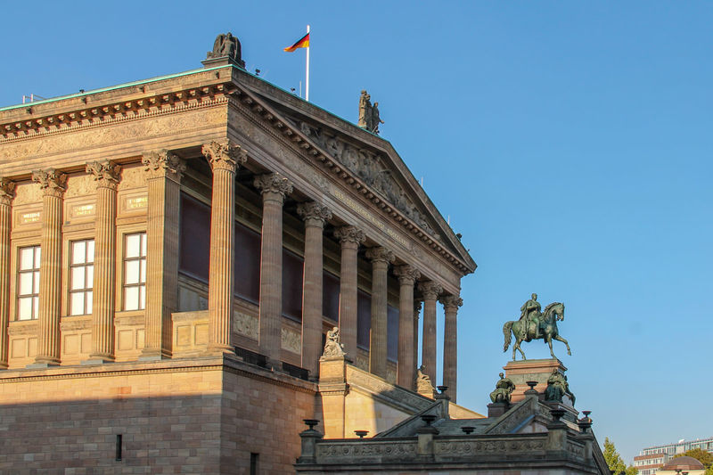 !Stara Galeria Narodowa (Alte Nationalgalerie) - Wyspa Muzeów w Berlinie