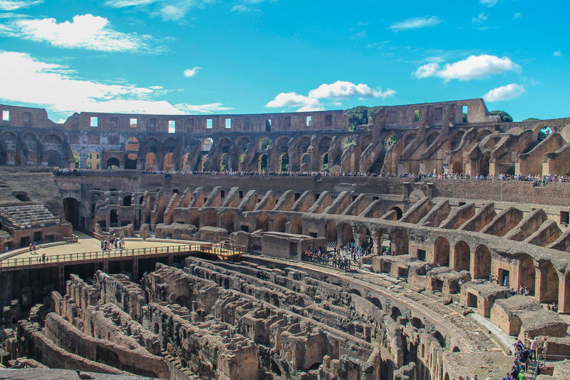 Widok na arenę Koloseum