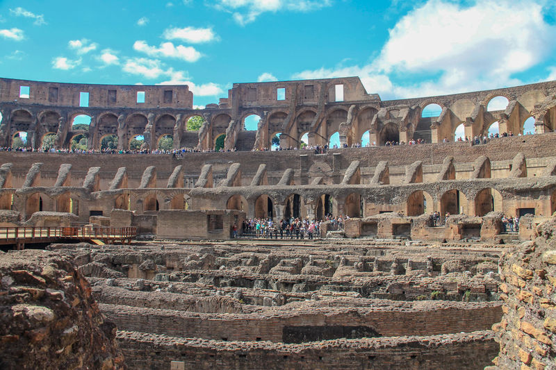Widok na ruiny Koloseum
