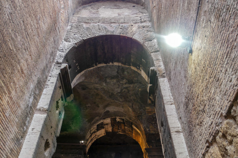 !Koloseum - część pod poziomem areny (Rzym)