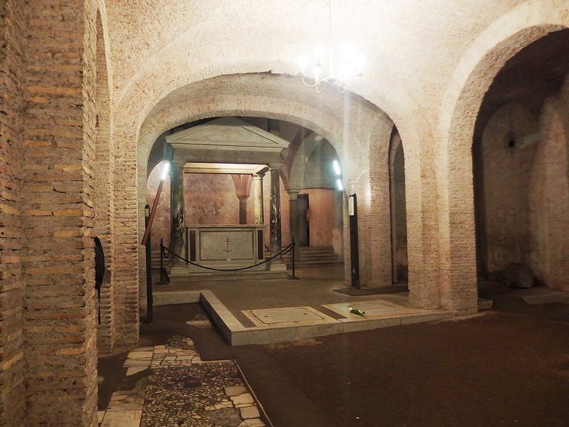 Dolna bazylika - Bazylika św. Klemensa w Rzymie  ///    żródło: commons.wikimedia.org; licencja: CC BY-SA 4.0 / autor: Palickap