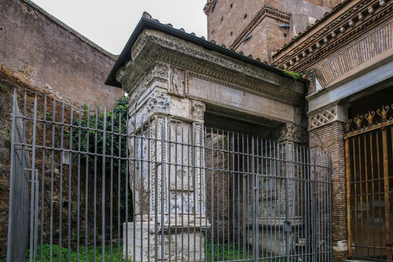 !Brama Srebrników (Arco degli Argentari) - Forum Boarium w Rzymie