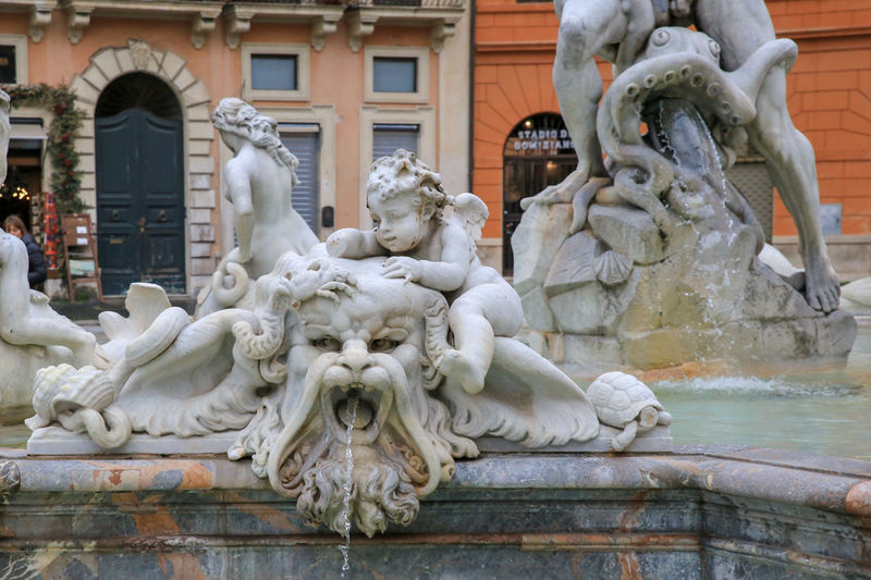 Fontanna Neptuna - Piazza Navona w Rzymie (fontana del Nettuno)