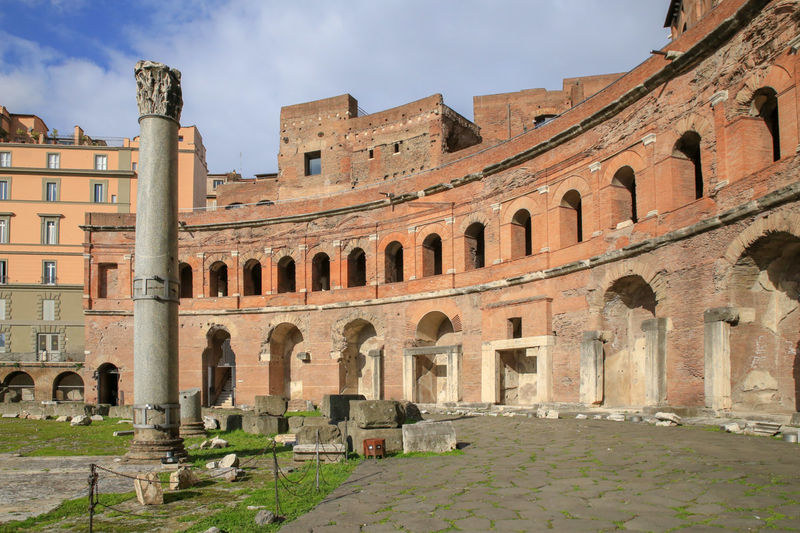[Hale Trajana w Rzymie (Muzeum For Cesarskich)]