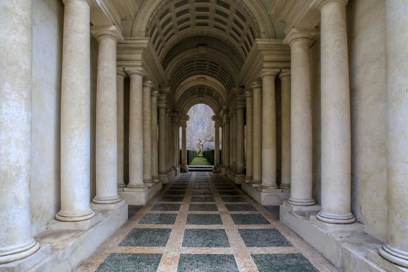 Galeria Borrominiego - Galeria Spada w Rzymie