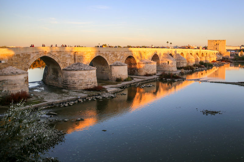 !Most rzymski w Kordobie (Puente Romano)