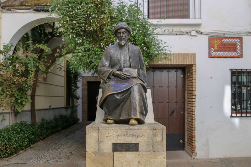 Pomnik Majmonidesa w Kordobie