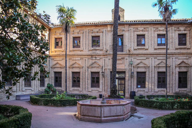 dawny barokowy szpital w Kordobie - Hospital del Cardenal Salazar