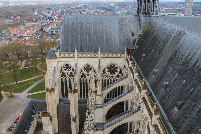 [Wejście na wieżę widokową Katedry w Amiens]
