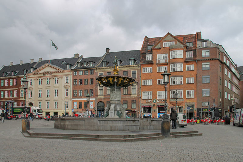 Stary Rynek - ciekawe miejsca w Kopenhadze na obszarze starego miasta