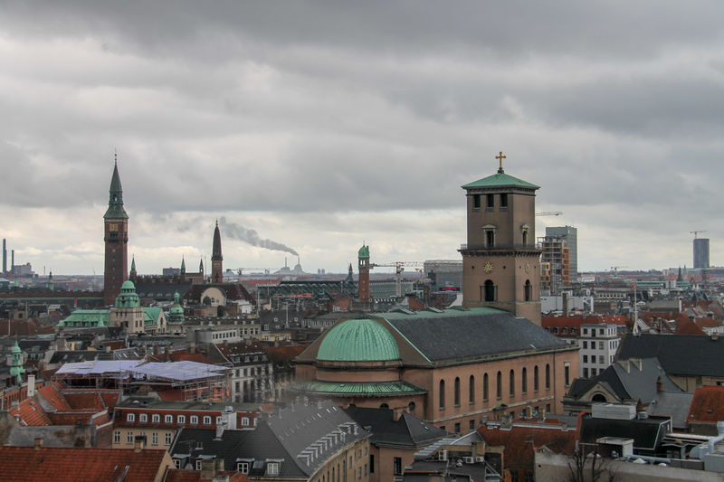 Widok z Okrągłej Wieży (Rundetaarn) w Kopenhadze
