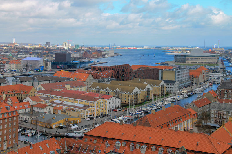 Widok ze spiralnej wieży Kościoła Najświętszego Zbawiciela w Kopenhadze