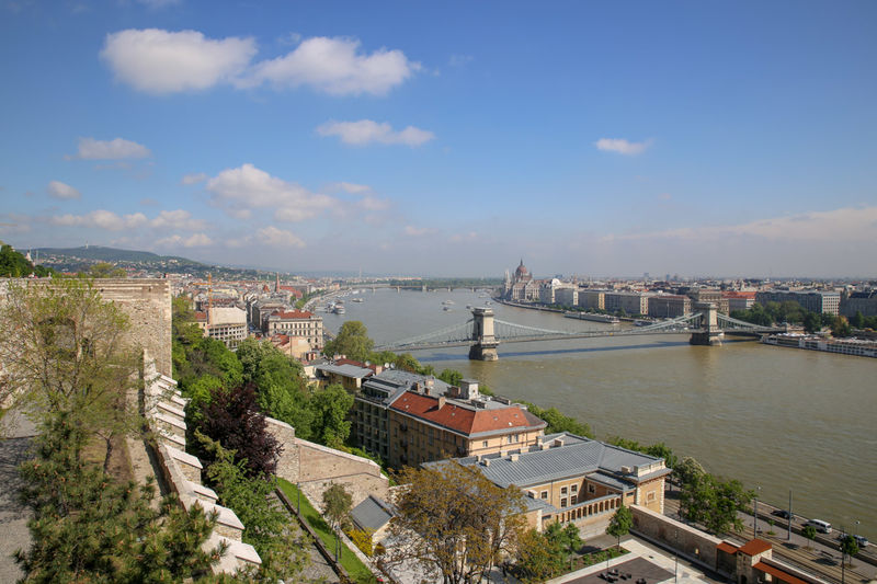 Widok ze Wzgórza Zamkowego w Budapeszcie