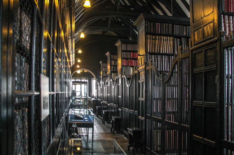 Chetham's Library (najstarsza publiczna biblioteka w Wielkiej Brytanii (Manchester))