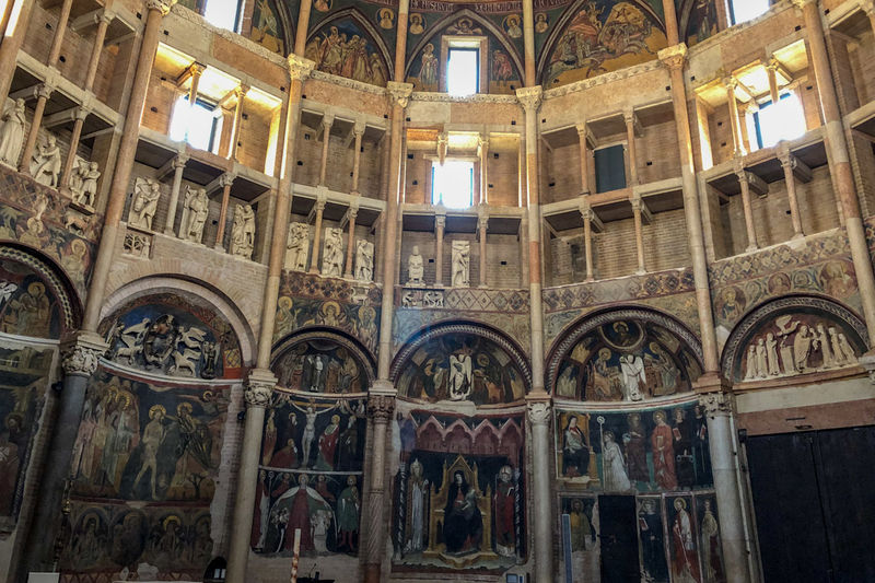 Parma - wnętrze baptysyerium