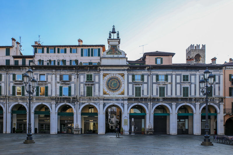 Brescia - Piazza della Loggia i wieża zegarowa
