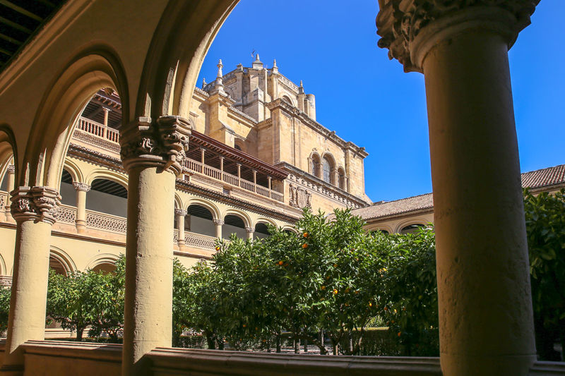 Zwiedzanie klasztoru św. Hieronima w Grenadzie (Monasterio de San Jeronimo)