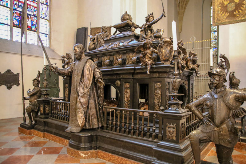 Frauenkirche (Katedra Najświętszej Marii Panny w Monachium) - symboliczny grobowiec Ludwika IV Bawarskiego